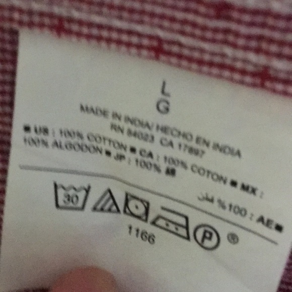 Old Navy men’s button down shirt - Picture 2 of 3